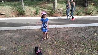 Passeando com a Laura e a Babalu no eco parque