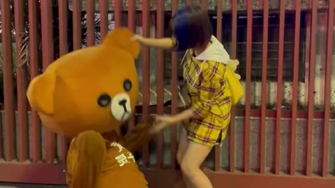 The brown bear guy who teased the girl was beaten part 92