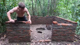 ⚒ BUSH TUCKER MAN 🤠 Episode 11 💪 Robbo Da Yobbo - Bush Tucker Man ：Cement & Fired Brick Hut 🔥