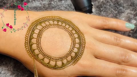 New stylish Gol Tikki mehndi design | Easy mehndi designs | Mehndi design easy and simple