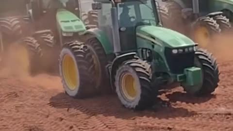 tractors stuck, machines accelerating (12)