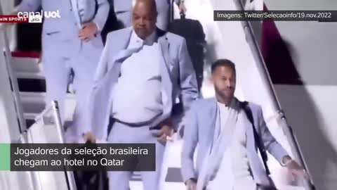 BRASIL NA COPA: Seleção chega no Qatar e é recebida com festa