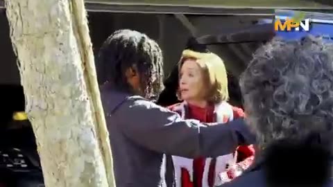 Nancy Pelosi loses control after demonstrators supporting Palestine occupy her driveway,