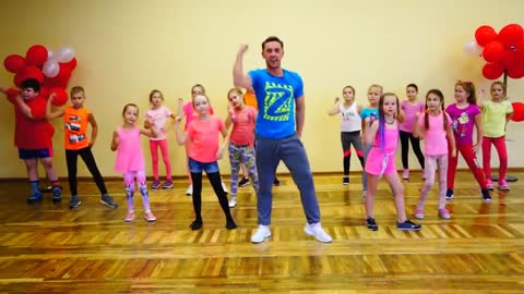 Zumba Kids (easy dance) - I like to move it