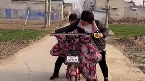 Best Funny Chinese Bicycle Clips