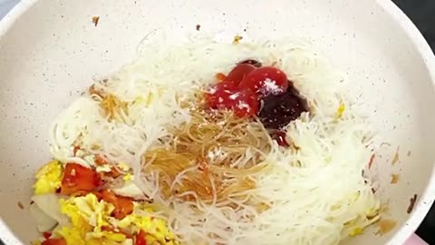 cook fried vermicelli