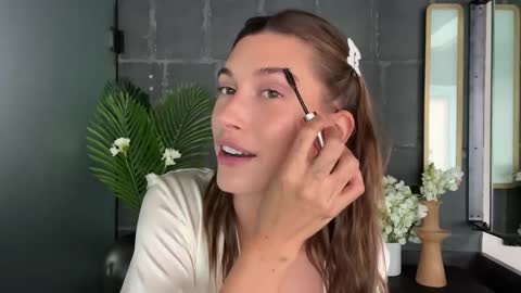 Hailey Bieber's Date Night Skin Care & Makeup Routine _ Beauty Secrets _ Vogue