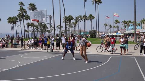 Nerd Exposes Hostile Hoopers at Venice Beach