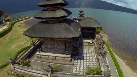 The beauty of Ulun Danu Beratan Temple, Bedugul, Bali, Indonesia