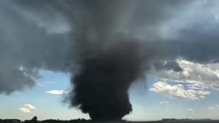 Stunning tornado 🌪 captured in Alberta.