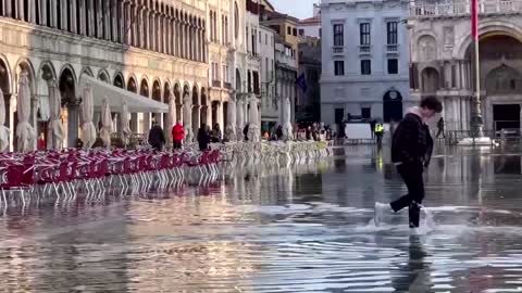 Hochwasser überschwemmt Venedig