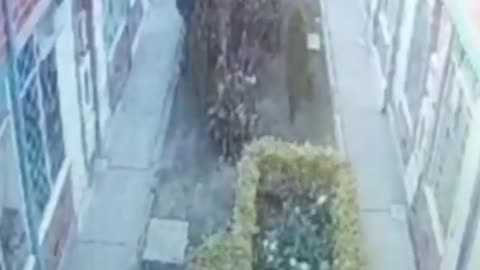 Video: Así cayó el hombre que había asesinado a su pareja con sus muletas