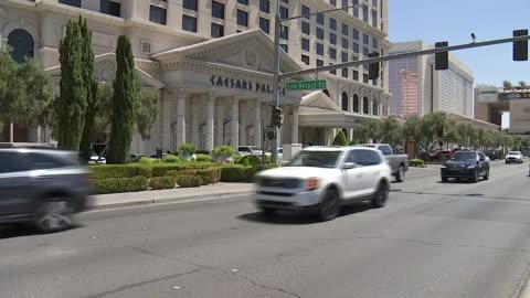 Las Vegas SWAT team ends barricade at Caesar's Palace, suspect in custody