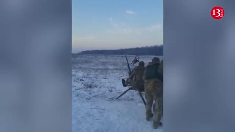 Preparing for an attack in snowy weather - "We warm Russians with artillery in the cold"