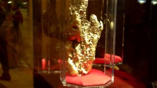World's Largest Gold Nugget In Las Vegas, NV