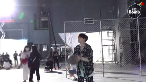 [BANGTAN BOMB] BTS Plays Basketball - BTS (방탄소년단)