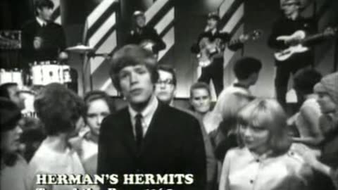 Hermans Hermits - Just A Little Bit Better = Music Video 1965