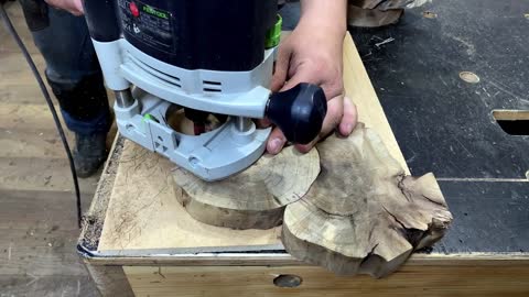 WOODWORKING Making a cutting board.