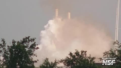 Moments Ago: Explosion rocks SpaceX Texas facility, Starship engine in flames.