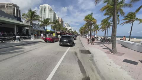 CYCLING THROUGH BEAUTIFUL FORT LAUDERDALE BEACH FLORIDA