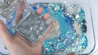 [Mixing slime] BLUE SILVER Makeup, Eyeshadow, glitter and Random into slime. Satisfying video asmr