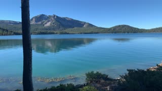 Central Oregon – Paulina Lake “Grand Loop” – Peaceful, Relaxing Lake – 4K