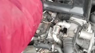 How to remove the intake manifold from a BMW X5 E70 with M57 diesel engine?