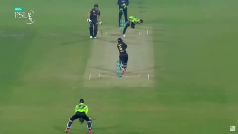 Saim Ayub At His Very Best | Lahore Qalandars vs Peshawar Zalmi | Match 15 | HBL PSL 8 | MI2A