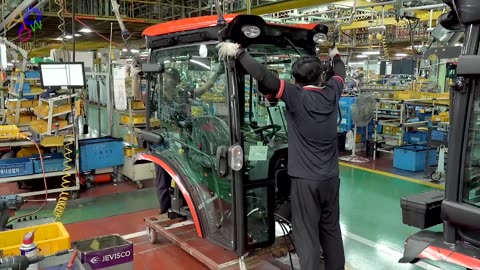 Crafting Efficiency: Small Tractor Assembly Process | Korean Farm Machinery Factory
