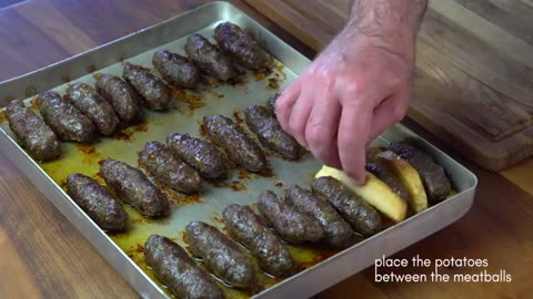 Izmir Kofte, Oven Baked Turkish Meatballs in Tomato Sauce