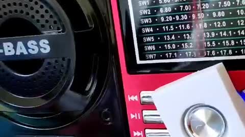 Rádio Retrô Vintage Portátil A Pilha E Tomada Am Fm Sw Pendrive Com Sd Usb 2