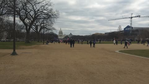 Walk to Capitol building