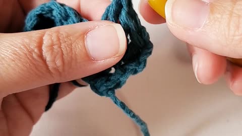 Double Crochet (dc); Learn to Crochet