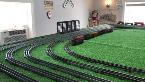 MARX / LIONEL / TRAIN TUNNEL BUILT FROM JUNK TRACK