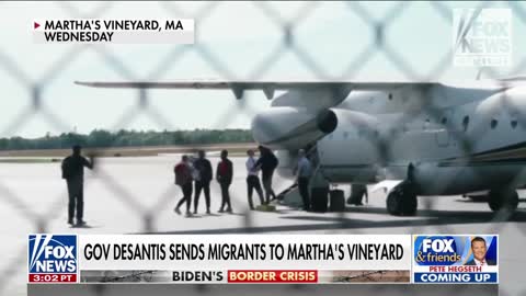 Mi Ron DeSantis sending migrants to Martha's Vineyard is PERFECTO!!!😂😂😂
