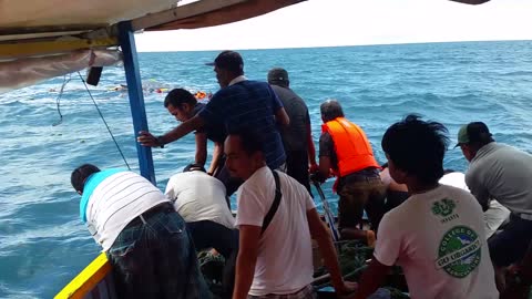 23 People Rescued From Sinking Boat