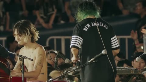 ONE OK ROCK - A Thousand Miles ‘Mighty Long Fall at Yokohama Stadium _Live