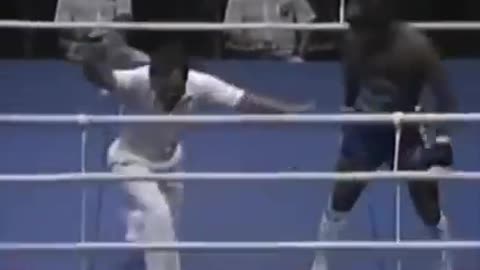 15 years old Mike Tyson 8 second KO