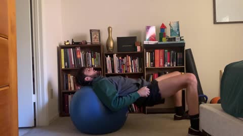 EXERCISE TO GET ABS CHISELED!! (Swiss Ball Twist)