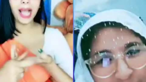 Sweet HOT girls shars open short live Pakistani shazadi pat 2