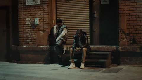 #LilTjay #CallingMyPhone #6LACK Lil Tjay - Calling My Phone (feat. 6LACK) [Official Video]