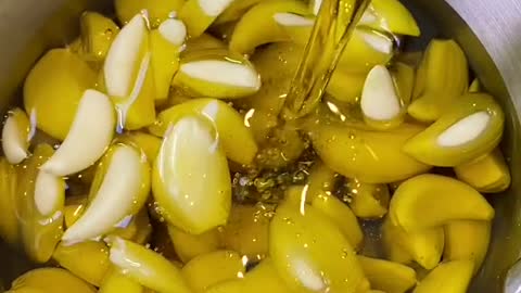 First time trying garlic confit! ! ! I like it