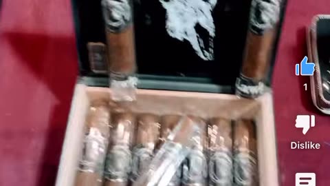 Cigar of the Day: Black Label Trading Co. Lawless 5x54 Robusto #Cigars #Cigar #Shorts #SNTB