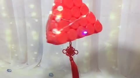 I didn't expect that bottle caps could be made into decorations