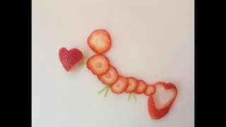 Make a simple fruit caterpillar/ strawberries 🍓/ super easy food art and craft