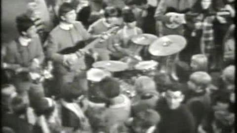 Beatles with Dusty Springfield - Twist & Shout - Interview - She Loves You = Live 1964