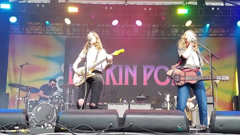 Larkin Poe - LIVE @ 420Fest (Kick The Blues)