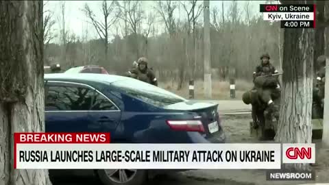 Russian Paratroopers Take Over Antonov Airport