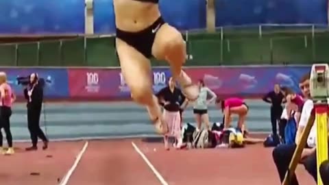 Women's beautiful long jump