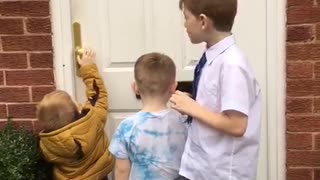 Spooky Puppet Scares Kiddos